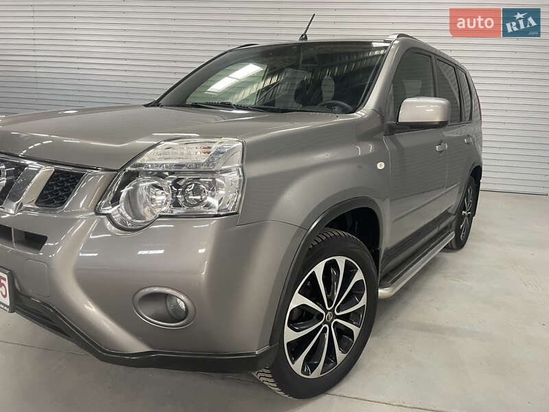Внедорожник / Кроссовер Nissan X-Trail 2012 в Стрые