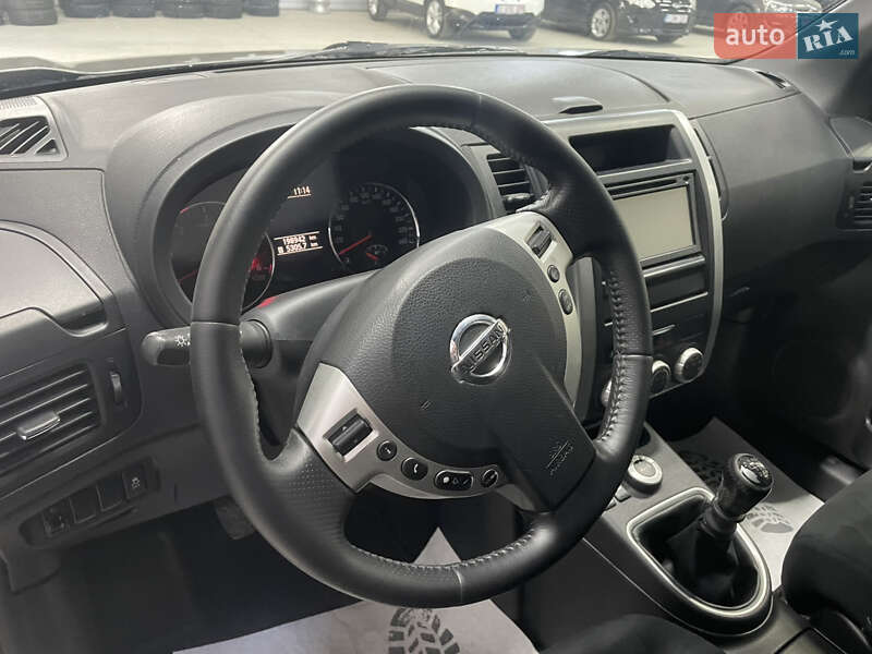 Внедорожник / Кроссовер Nissan X-Trail 2012 в Стрые