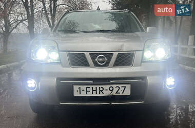 Внедорожник / Кроссовер Nissan X-Trail 2004 в Киеве
