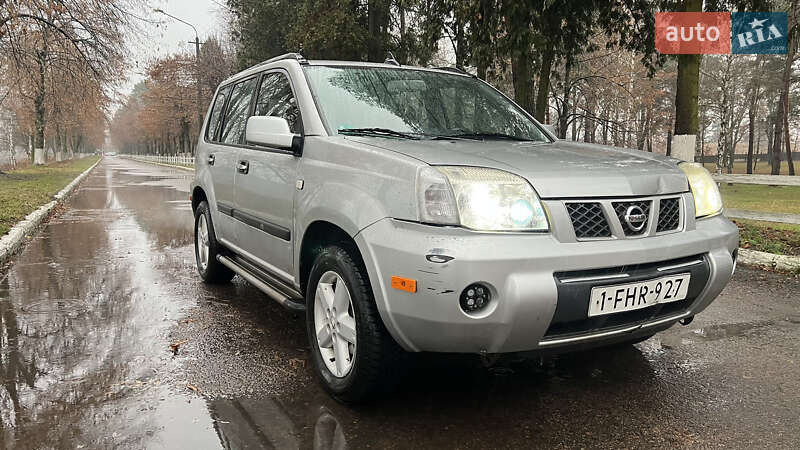 Внедорожник / Кроссовер Nissan X-Trail 2004 в Киеве