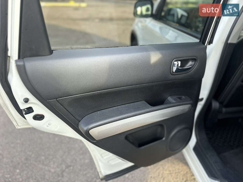 Внедорожник / Кроссовер Nissan X-Trail 2010 в Киеве фото 14 Внедорожник / Кроссовер Nissan X-Trail 2010 в Киеве