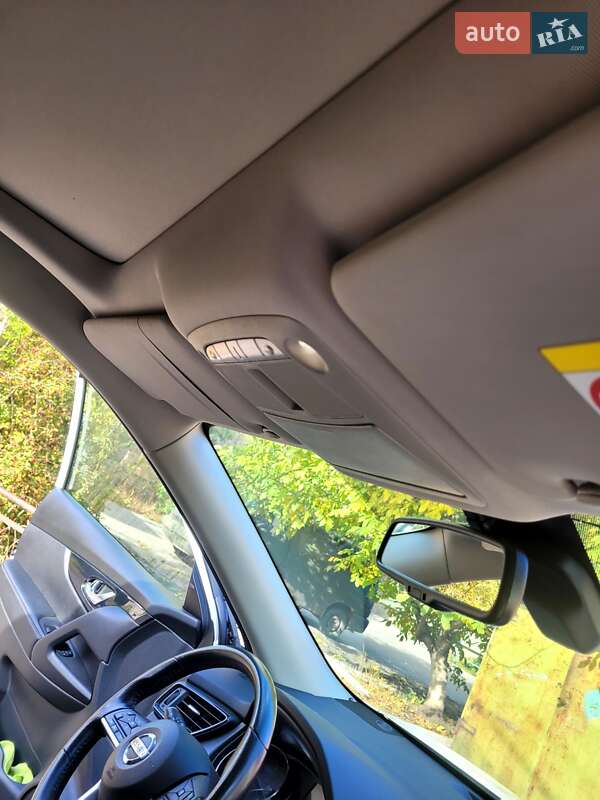 Позашляховик / Кросовер Nissan X-Trail 2017 в Слов'янську