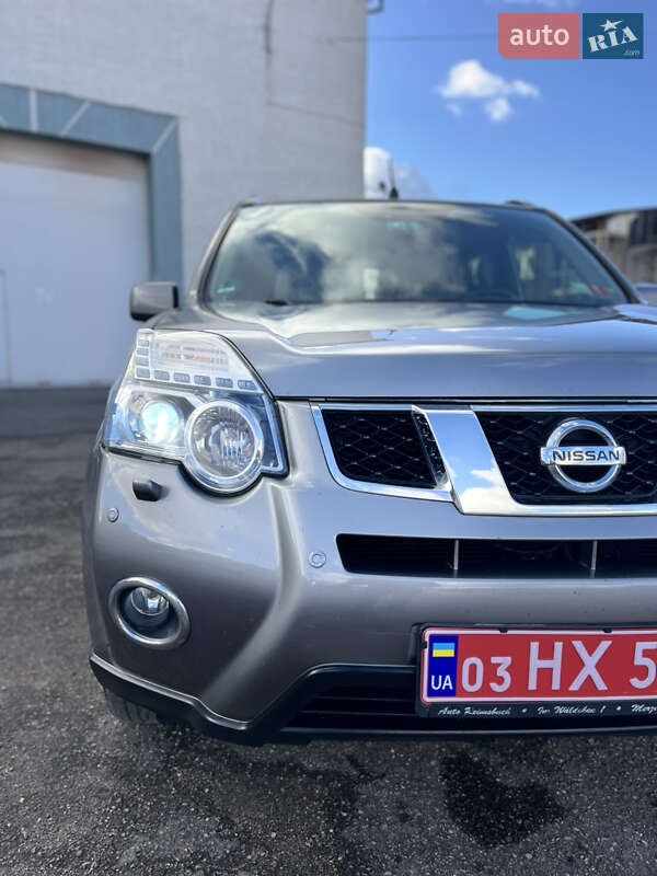 Внедорожник / Кроссовер Nissan X-Trail 2011 в Луцке