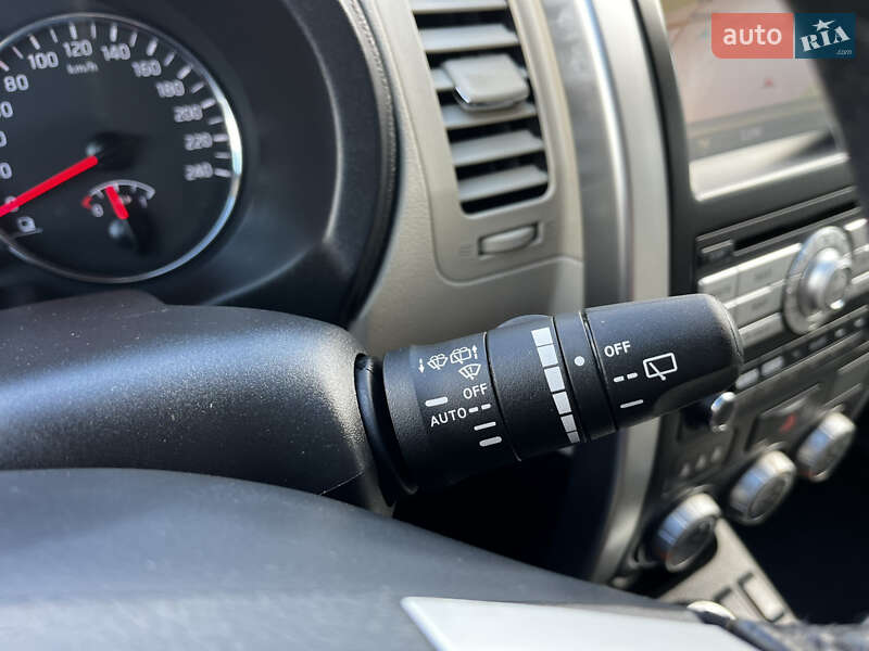 Внедорожник / Кроссовер Nissan X-Trail 2011 в Луцке