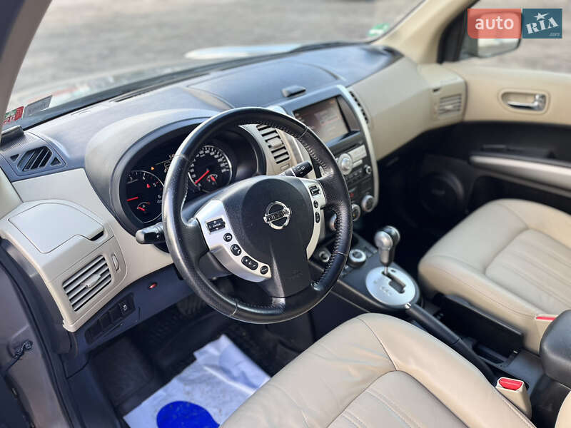 Внедорожник / Кроссовер Nissan X-Trail 2011 в Луцке