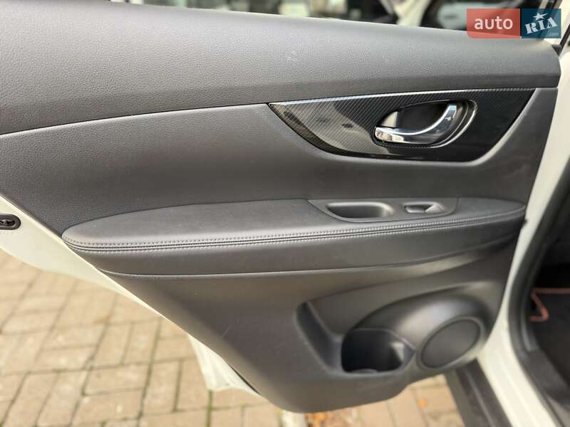 Внедорожник / Кроссовер Nissan X-Trail 2017 в Киеве