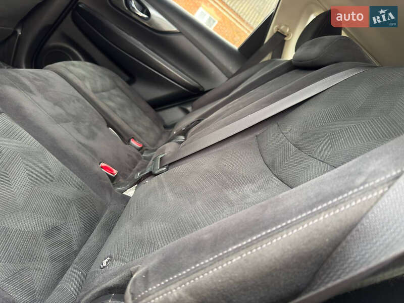 Внедорожник / Кроссовер Nissan X-Trail 2016 в Ахтырке фото 37 Внедорожник / Кроссовер Nissan X-Trail 2016 в Ахтырке