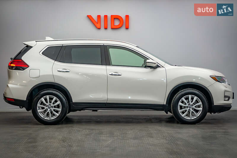 Внедорожник / Кроссовер Nissan X-Trail 2019 в Киеве