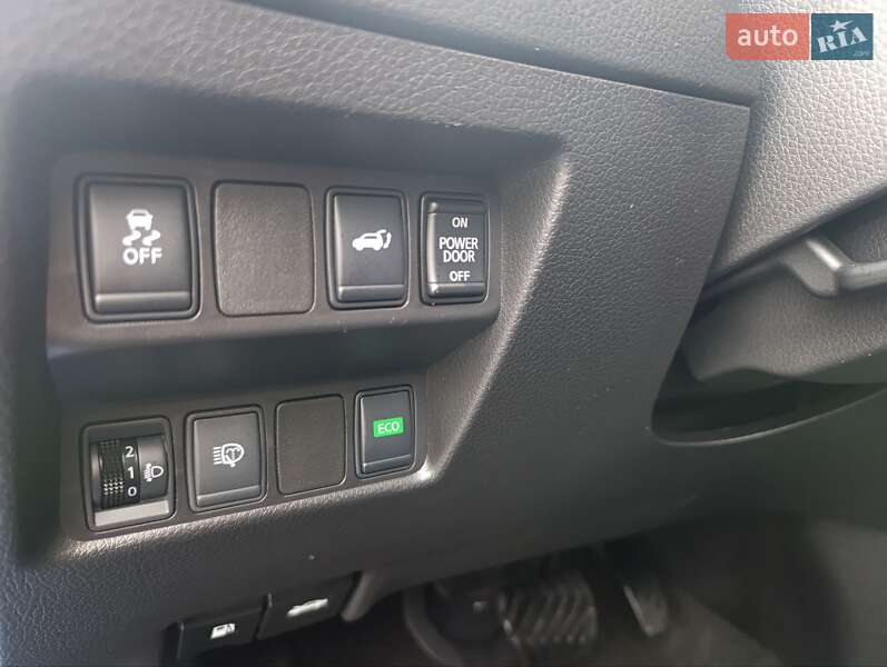 Позашляховик / Кросовер Nissan X-Trail 2017 в Черкасах