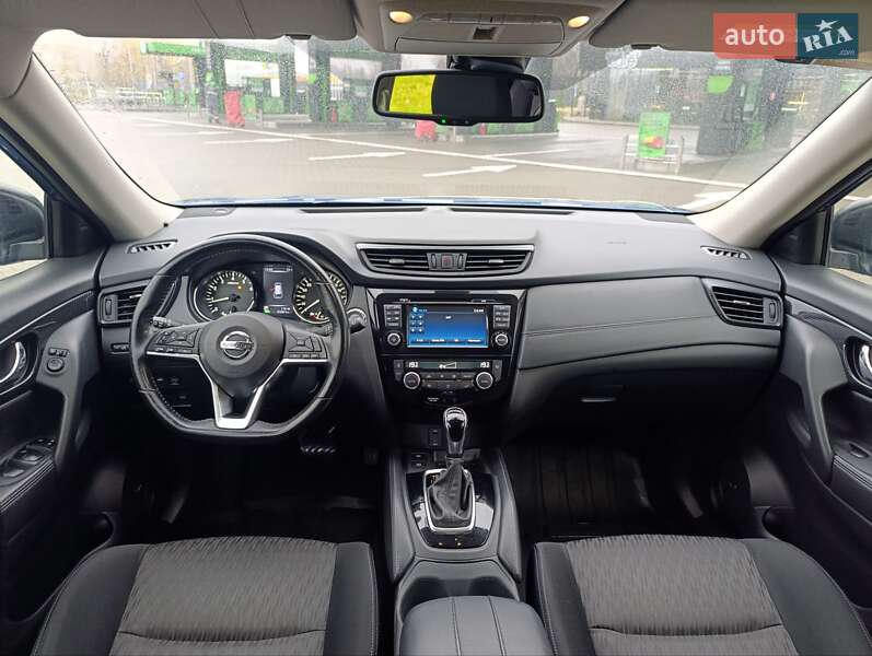 Позашляховик / Кросовер Nissan X-Trail 2017 в Черкасах