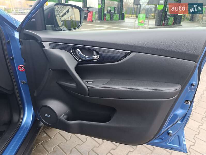 Позашляховик / Кросовер Nissan X-Trail 2017 в Черкасах