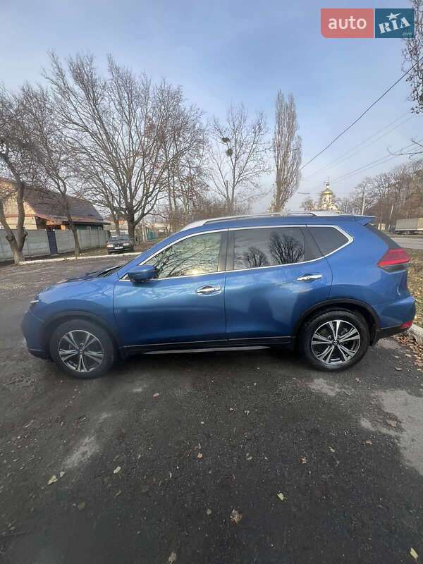 Внедорожник / Кроссовер Nissan X-Trail 2017 в Харькове