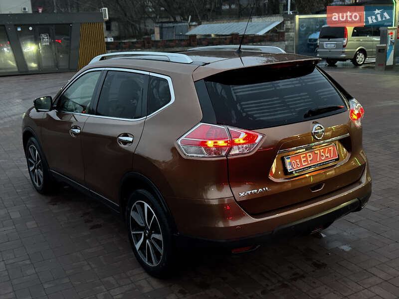 Внедорожник / Кроссовер Nissan X-Trail 2015 в Ровно