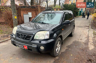 Позашляховик / Кросовер Nissan X-Trail 2003 в Києві