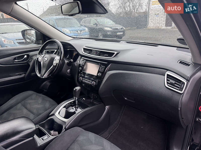 Внедорожник / Кроссовер Nissan X-Trail 2015 в Звенигородке