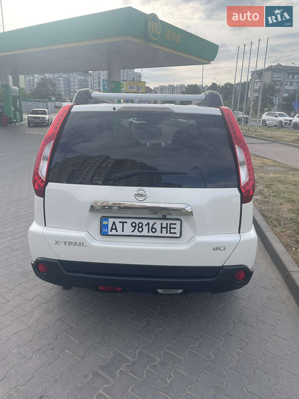 Внедорожник / Кроссовер Nissan X-Trail 2013 в Ивано-Франковске