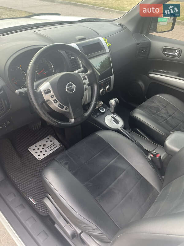 Внедорожник / Кроссовер Nissan X-Trail 2013 в Ивано-Франковске