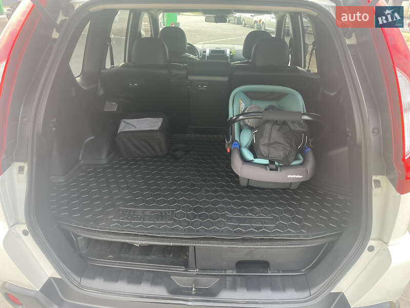 Внедорожник / Кроссовер Nissan X-Trail 2013 в Ивано-Франковске