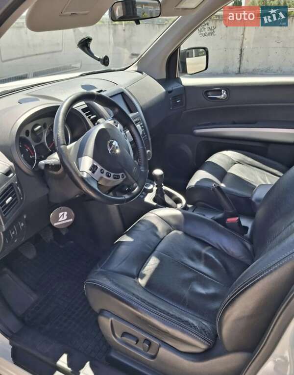 Внедорожник / Кроссовер Nissan X-Trail 2001 в Днепре