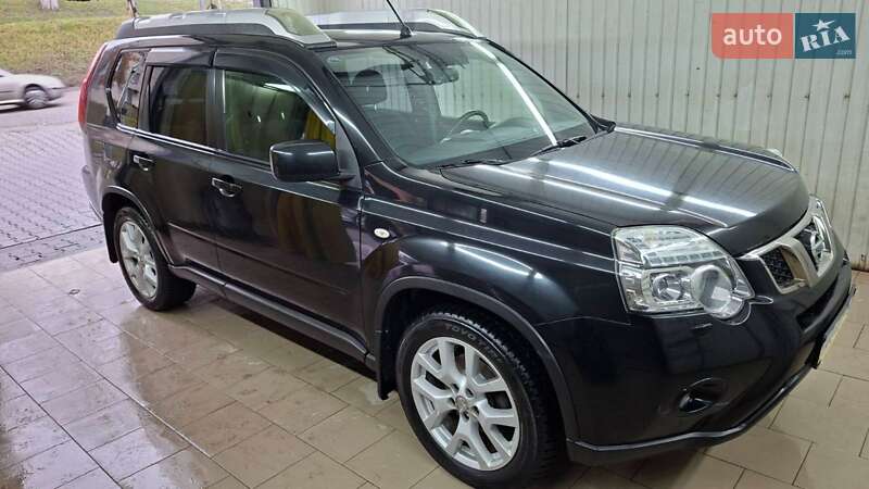 Внедорожник / Кроссовер Nissan X-Trail 2013 в Киеве фото Внедорожник / Кроссовер Nissan X-Trail 2013 в Киеве
