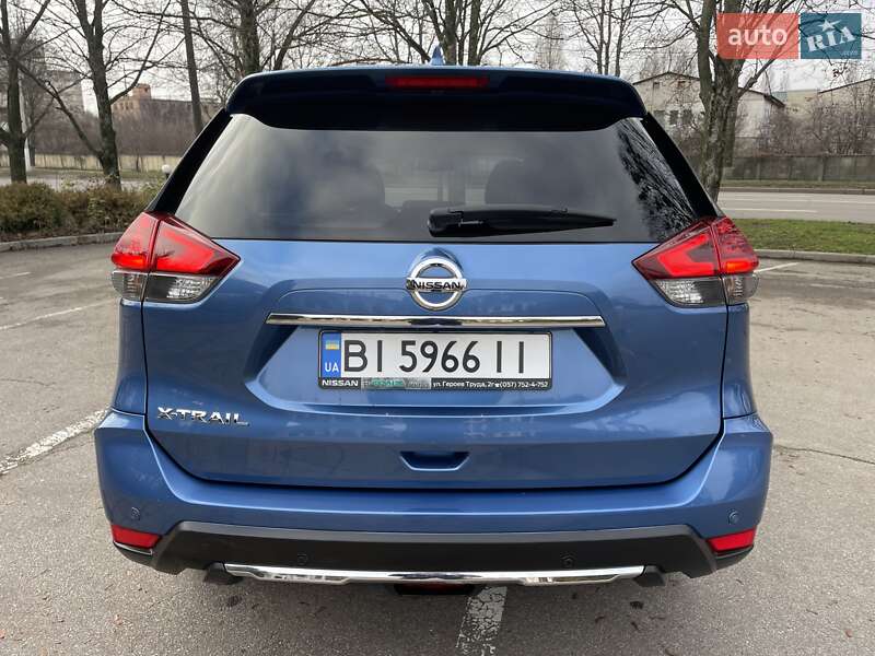 Позашляховик / Кросовер Nissan X-Trail 2017 в Києві