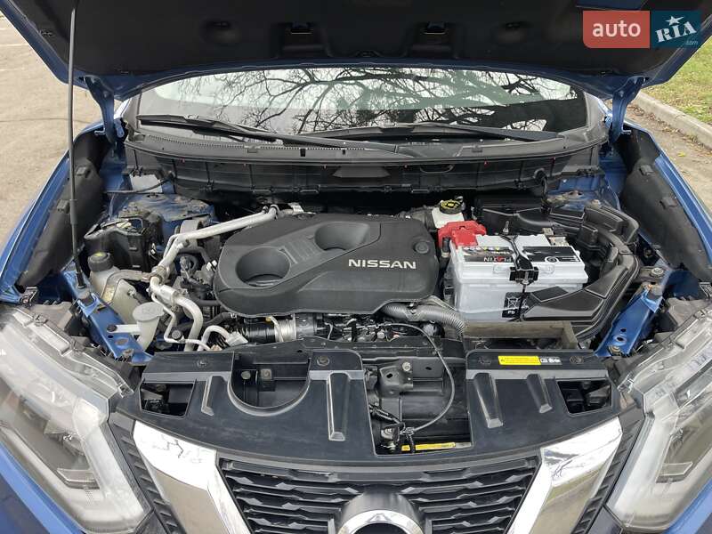 Позашляховик / Кросовер Nissan X-Trail 2017 в Києві