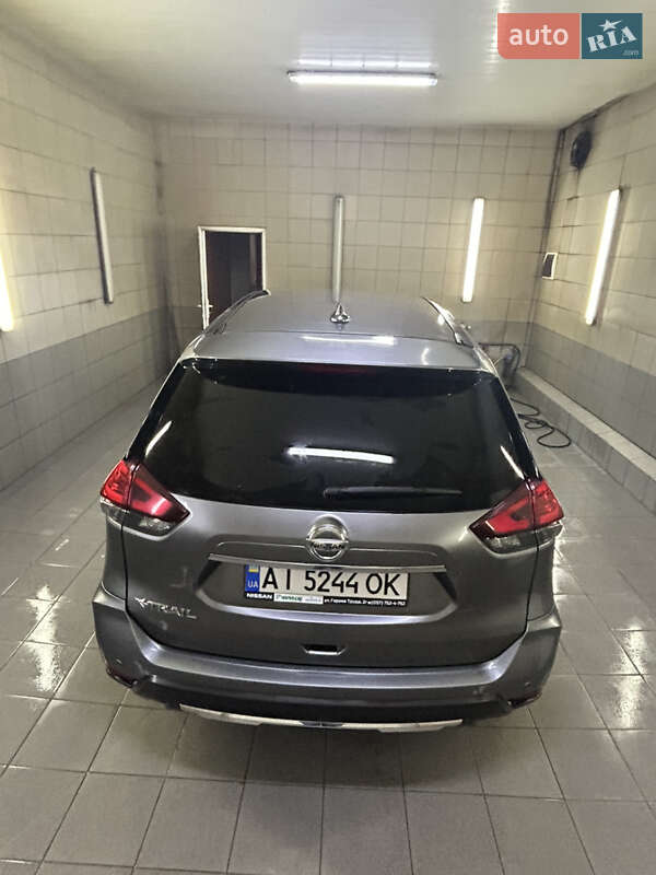 Внедорожник / Кроссовер Nissan X-Trail 2020 в Умани