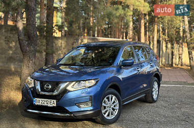 Позашляховик / Кросовер Nissan X-Trail 2017 в Києві