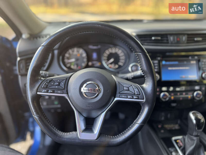 Позашляховик / Кросовер Nissan X-Trail 2017 в Києві