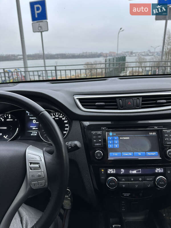 Внедорожник / Кроссовер Nissan X-Trail 2015 в Тернополе фото 95 Внедорожник / Кроссовер Nissan X-Trail 2015 в Тернополе