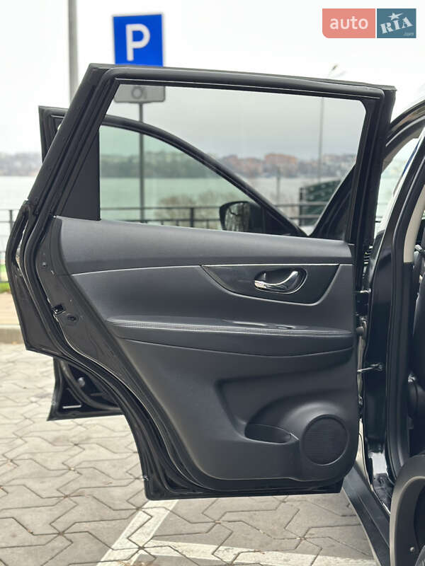 Внедорожник / Кроссовер Nissan X-Trail 2015 в Тернополе фото 109 Внедорожник / Кроссовер Nissan X-Trail 2015 в Тернополе