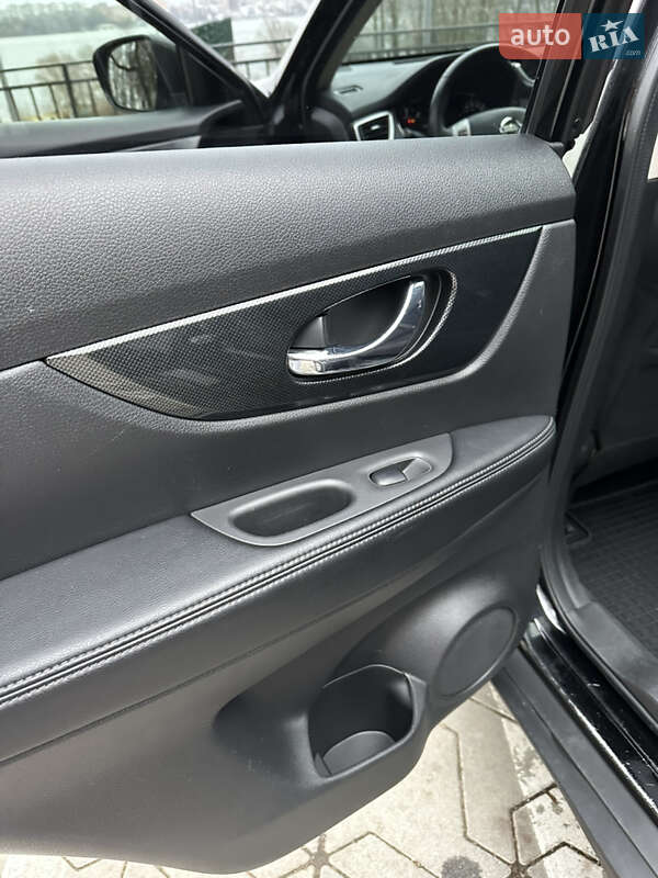 Внедорожник / Кроссовер Nissan X-Trail 2015 в Тернополе фото 114 Внедорожник / Кроссовер Nissan X-Trail 2015 в Тернополе