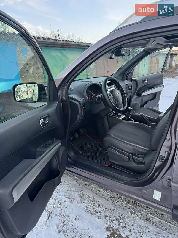 Позашляховик / Кросовер Nissan X-Trail 2011 в Краматорську