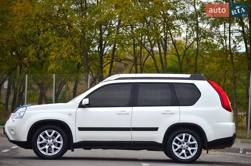 Позашляховик / Кросовер Nissan X-Trail 2013 в Дніпрі