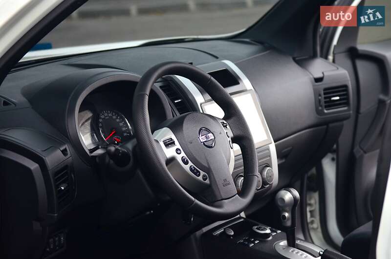 Позашляховик / Кросовер Nissan X-Trail 2013 в Дніпрі