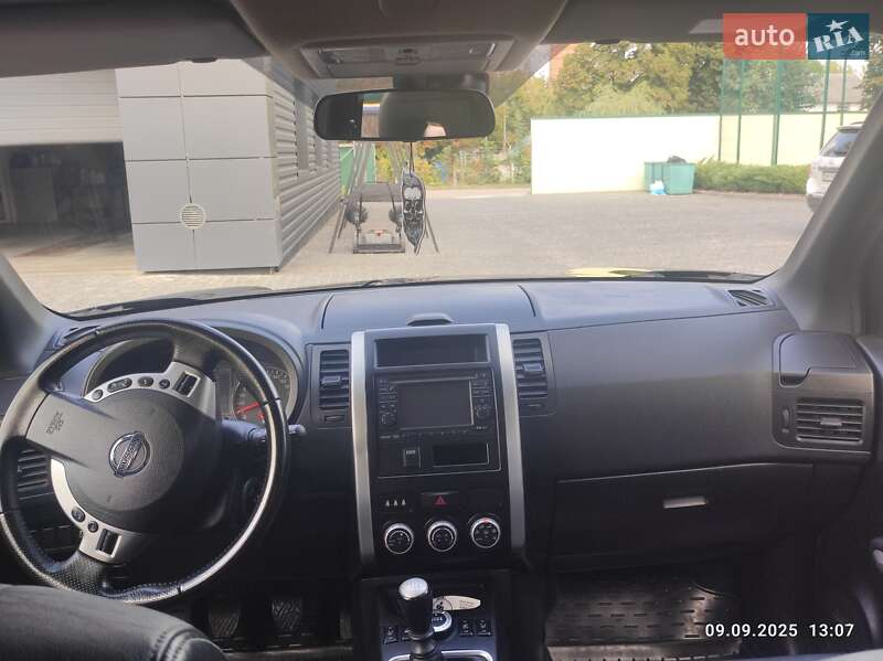 Позашляховик / Кросовер Nissan X-Trail 2014 в Коростишеві