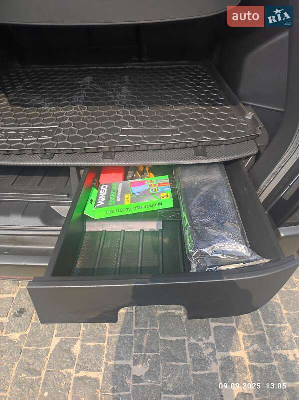 Позашляховик / Кросовер Nissan X-Trail 2014 в Коростишеві