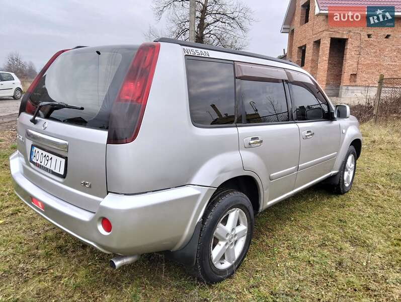 Позашляховик / Кросовер Nissan X-Trail 2007 в Хусті