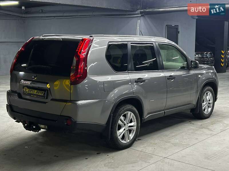 Позашляховик / Кросовер Nissan X-Trail 2012 в Чернівцях