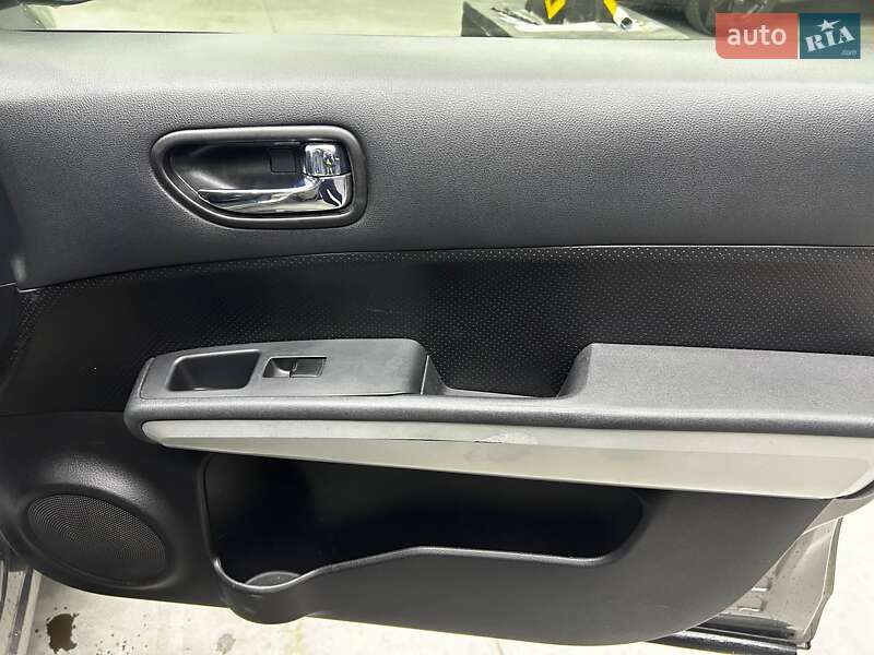 Позашляховик / Кросовер Nissan X-Trail 2012 в Чернівцях