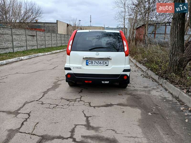 Позашляховик / Кросовер Nissan X-Trail 2011 в Києві