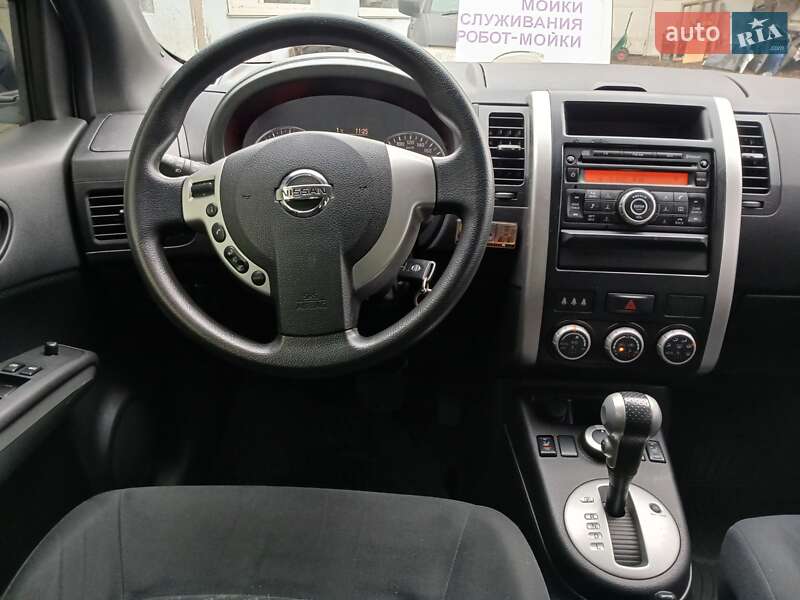 Позашляховик / Кросовер Nissan X-Trail 2011 в Києві