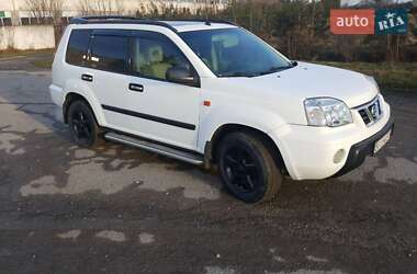 Внедорожник / Кроссовер Nissan X-Trail 2003 в Лановцах