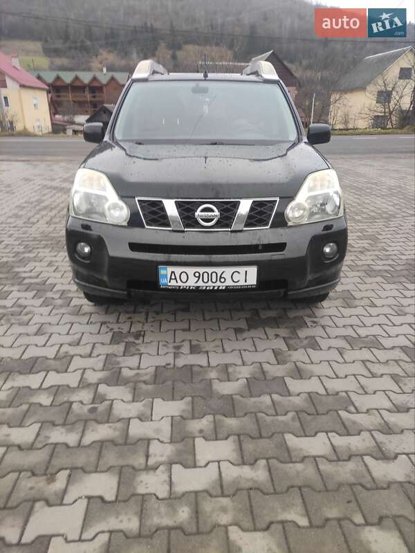 Внедорожник / Кроссовер Nissan X-Trail 2010 в Ужгороде