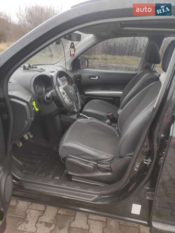 Внедорожник / Кроссовер Nissan X-Trail 2010 в Ужгороде