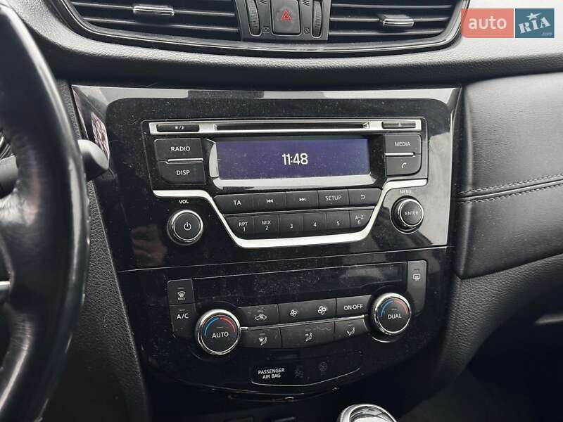 Внедорожник / Кроссовер Nissan X-Trail 2017 в Харькове