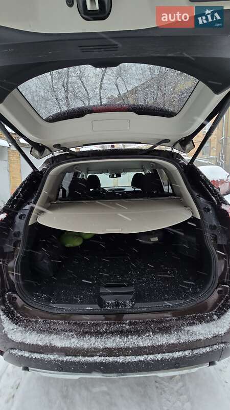 Позашляховик / Кросовер Nissan X-Trail 2017 в Києві