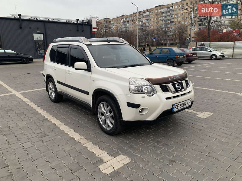 Позашляховик / Кросовер Nissan X-Trail 2011 в Кривому Розі