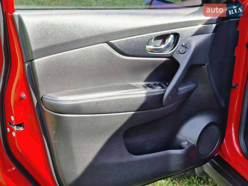 Внедорожник / Кроссовер Nissan X-Trail 2014 в Харькове