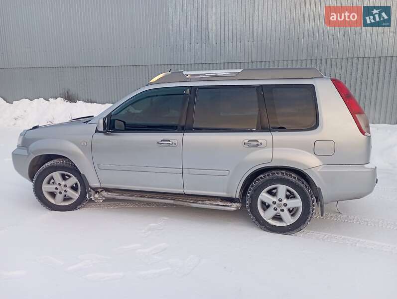 Позашляховик / Кросовер Nissan X-Trail 2004 в Лубнах